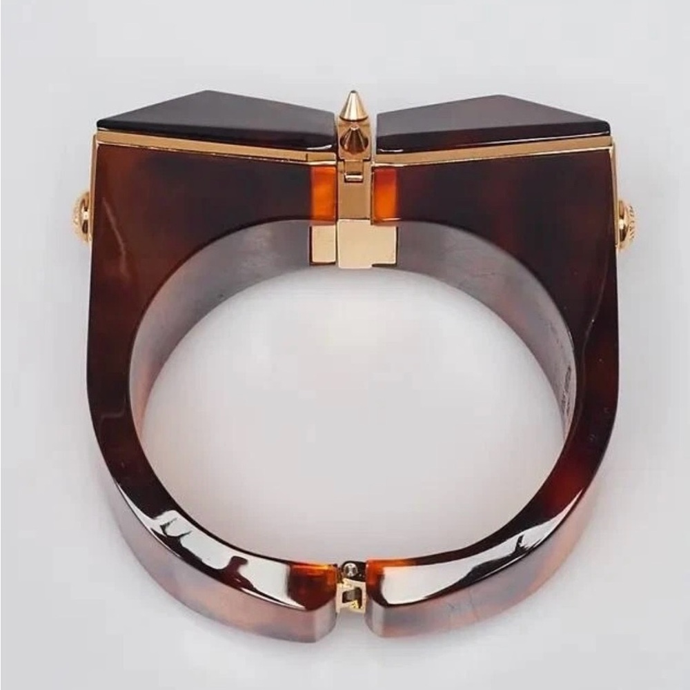 Louis Vuitton Spiky Bow Cuff Tortoise Bracelet Beautiful!! RARE - Picture 9 of 15